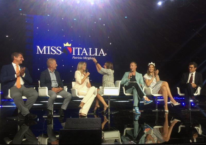 Foto 2 - I momenti finali del concorso Miss Italia 