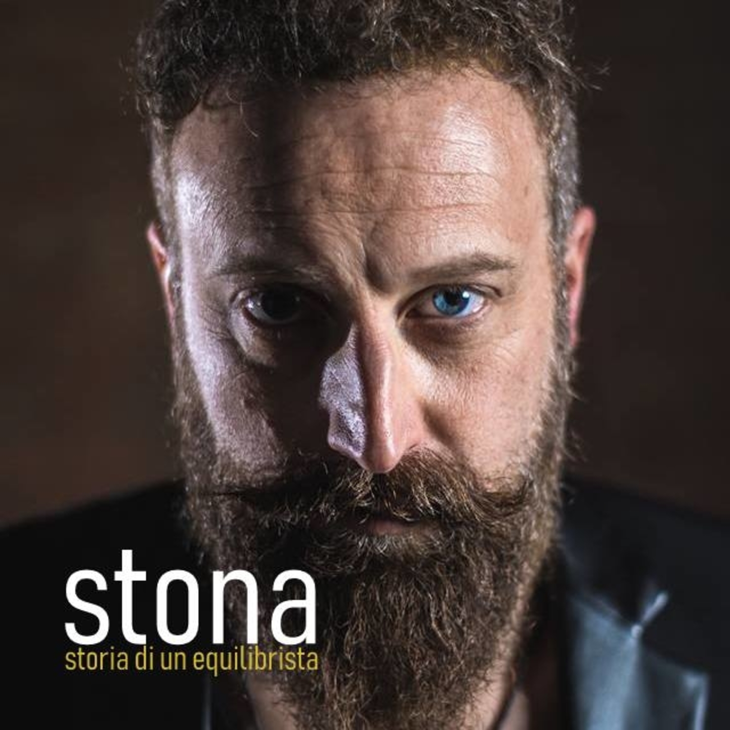 STONA “STORIA DI UN EQUILIBRISTA” è il primo singolo estratto dall’eponimo album prodotto dal maestro Guido Guglielminetti