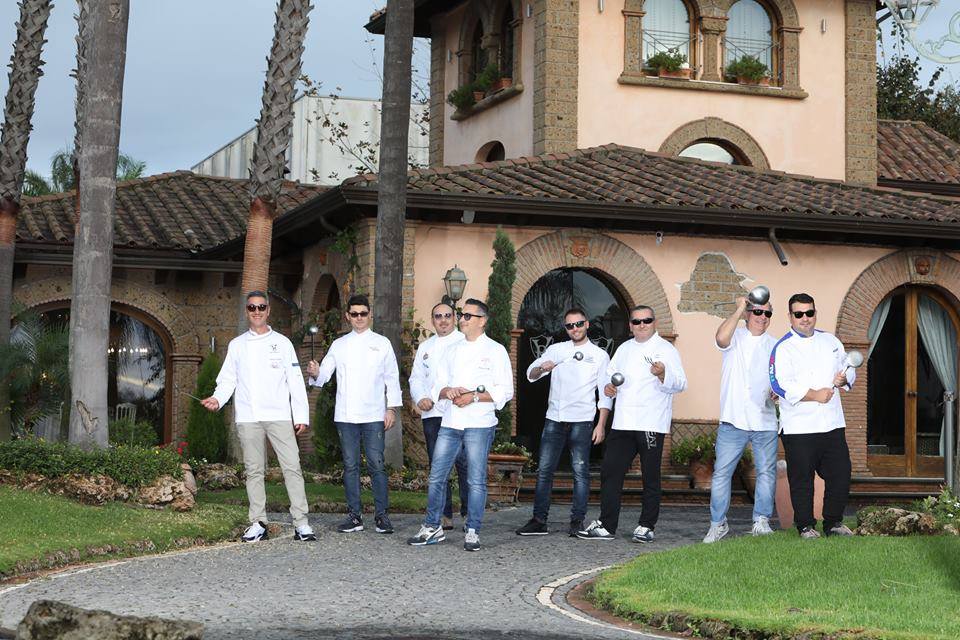 Foto 2 - Gruppo di chef stellati a Villa di Bacco il 23 novembre, cena stellata e raffinata con una brigata di fuoco