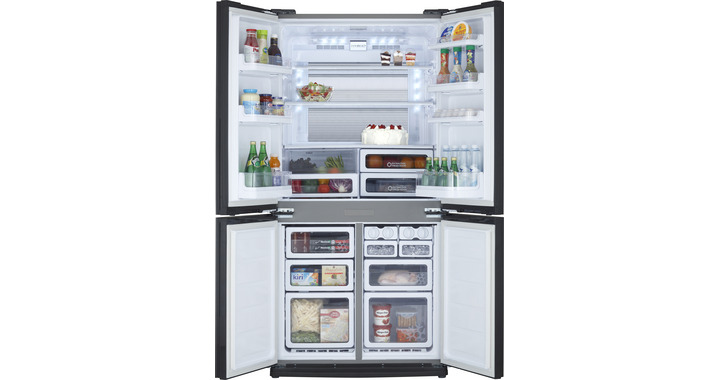 Sharp: un grande frigorifero dalla tecnologia all'avanguardia. Il parere del tecnico.