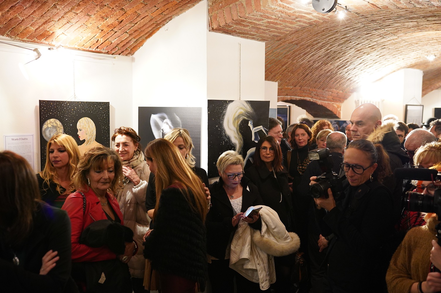 Foto 3 - Milano Art Gallery: inaugura con successo la mostra dedicata a Margherita Hack