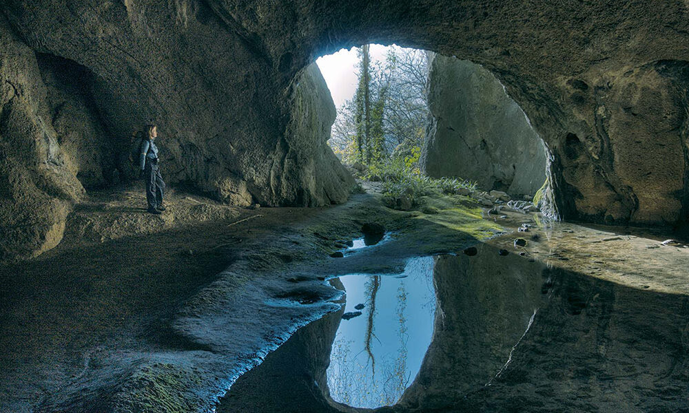 Foto 2 - Antichi abitatori delle grotte in Friuli 