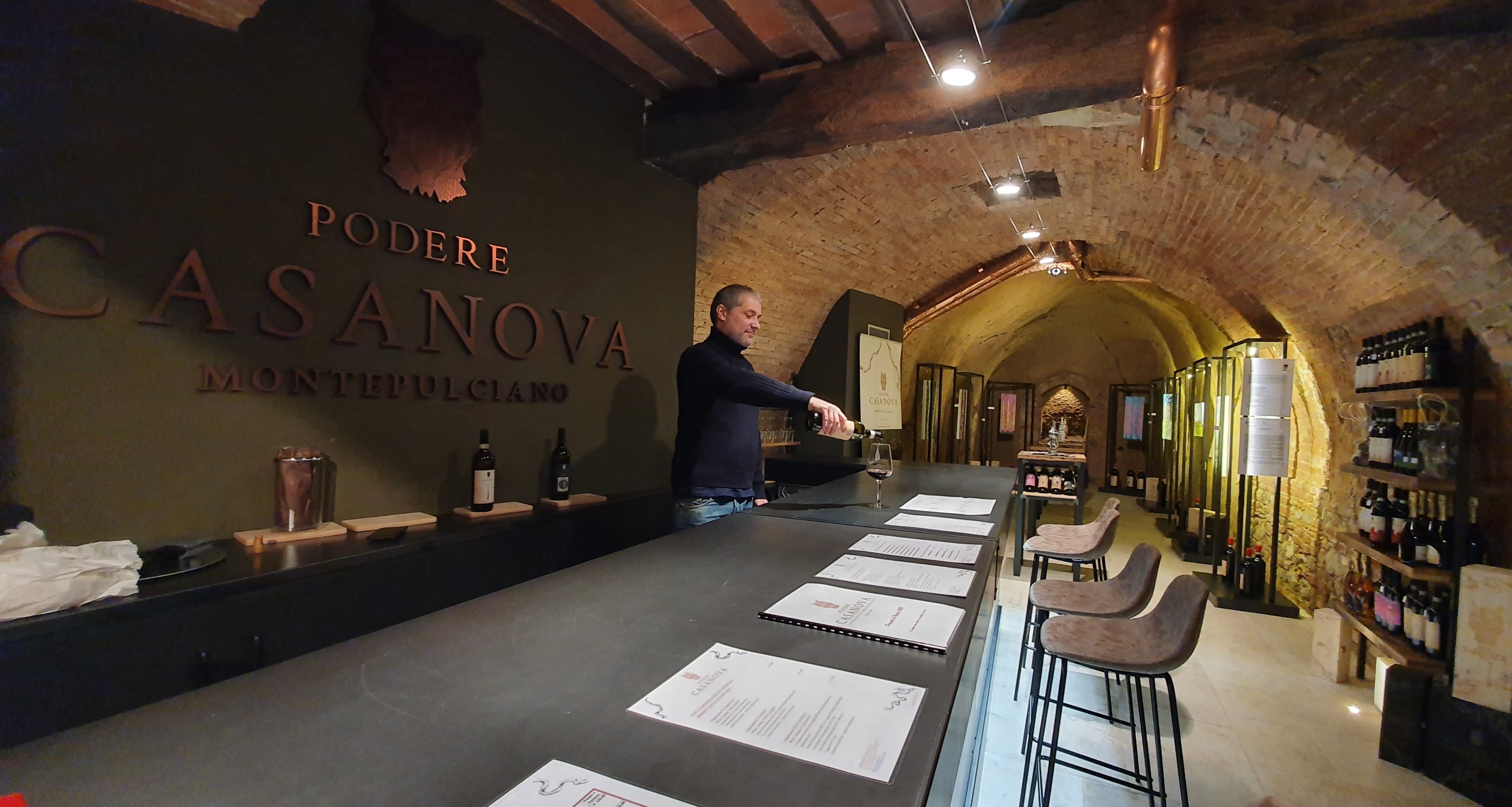 Apre nel cuore di Montepulciano il Podere Casanova Wine Art Shop