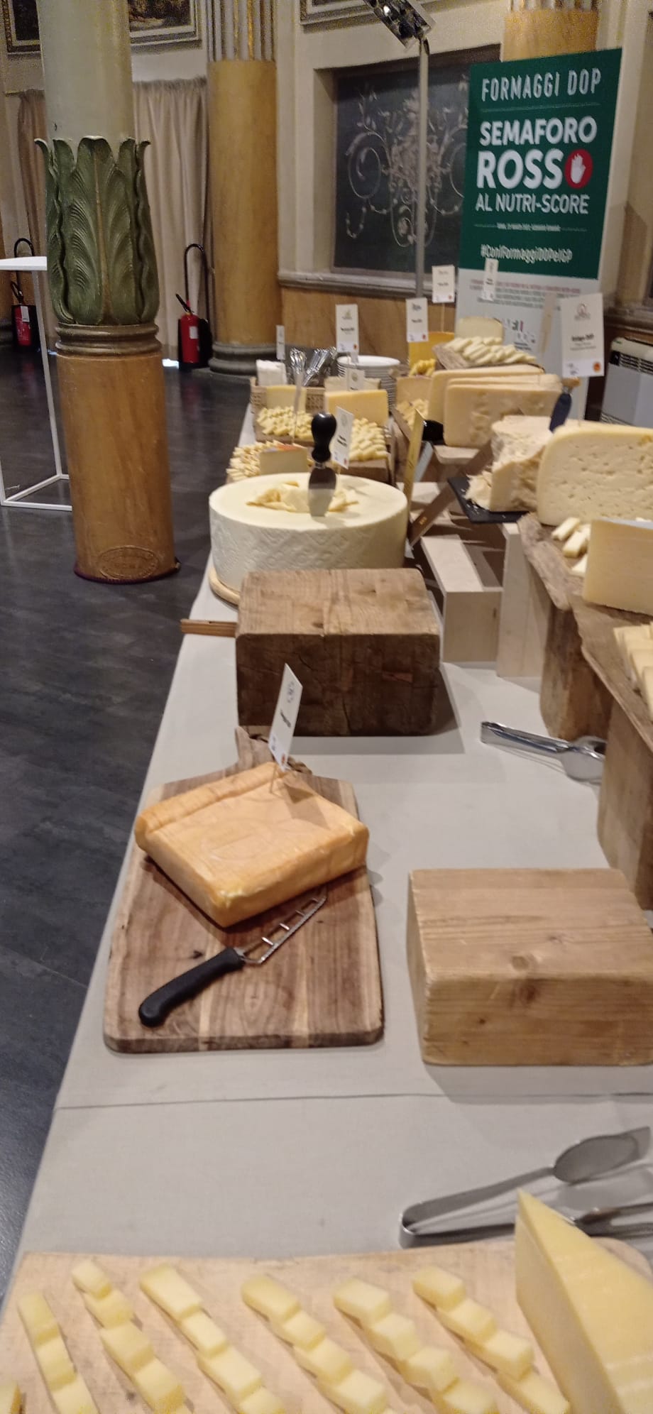 Foto 6 - “formaggi dop: semaforo rosso al nutriscore”, promosso da afidop-associazione dei formaggi italiani dop e igp