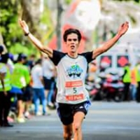 Foto 1 - Hector Mondragon, runner: un mondo migliore a partire dallo sport