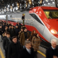 Foto 1 - Trenitalia cambia gli abbonamenti per l'Alta velocità. I pendolari: 