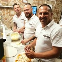 Foto 6 - Maestro Gaetano Genovesi presenta la sua nuova specialità GALAPIZZA creata con lo chef  Ivan De Benedictis