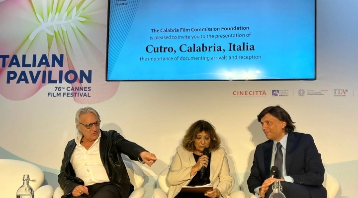 Presentato al Festival del Cinema di Cannes il progetto  “Cutro, Calabria, Italia”  film-documentario realizzato dal regista Mimmo Calopresti 