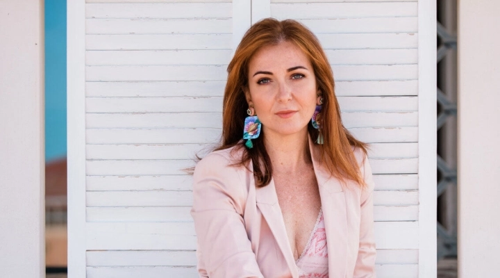 La cantante toscana Michela Lombardi a Naxos  per un progetto di musica e metaverso