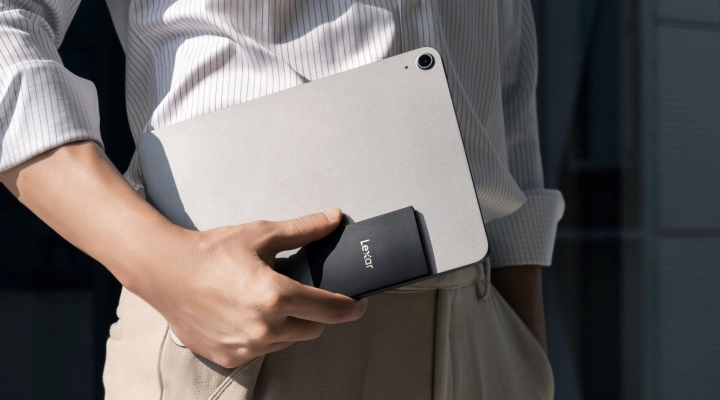 Lexar espande la sua linea di SSD portatili con i modelli SL500, SL500 con kit magnetico e Armor700