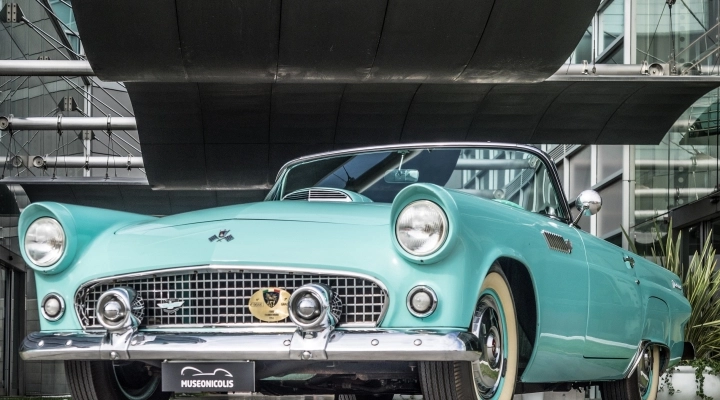 Il Museo Nicolis in mostra a Vicenza Classic Car Show con la Ford Thunderbird “Sogno americano”