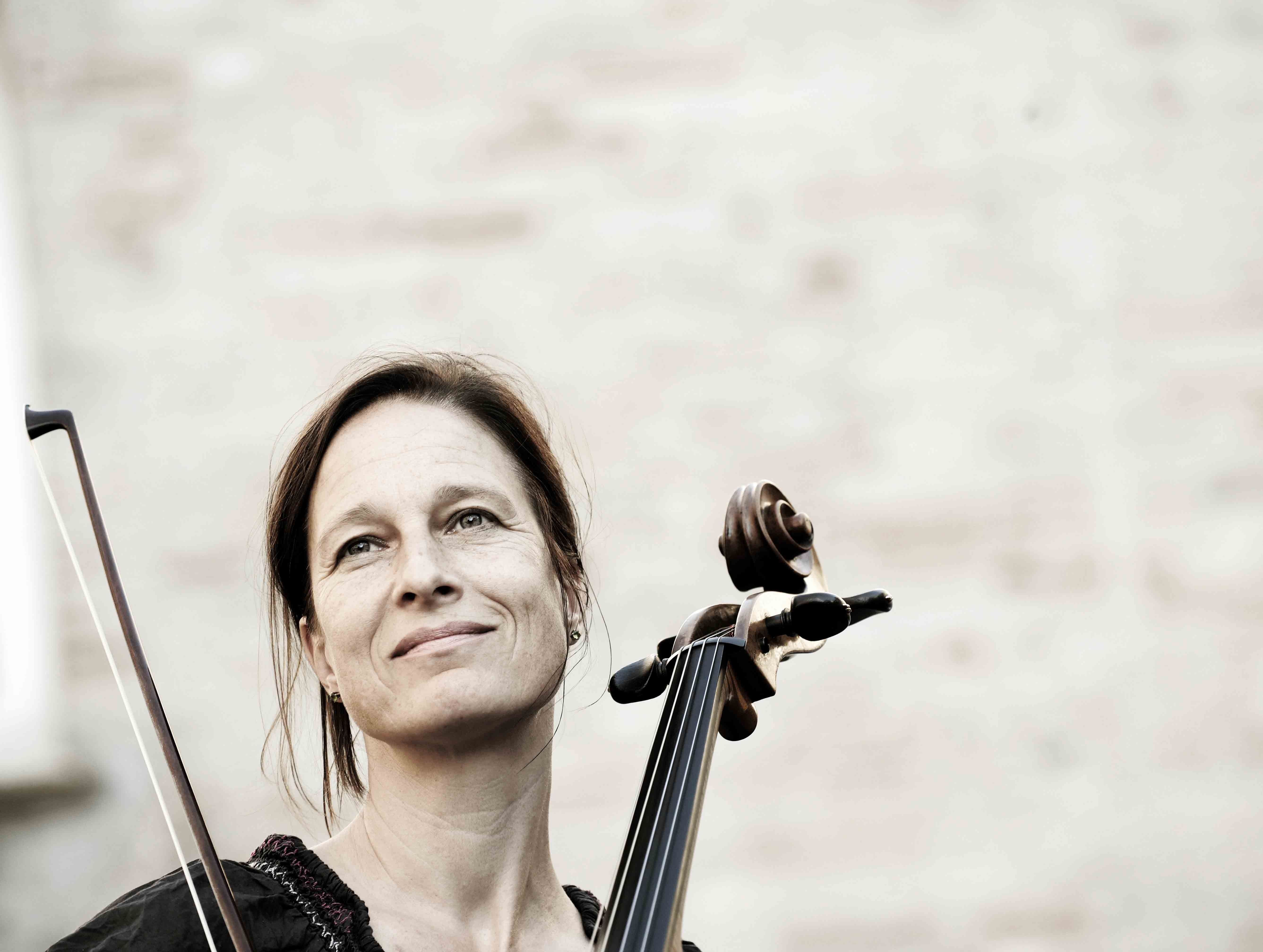 Foto 1 - Dancing On The Strings con la violoncellista tedesca Anja Lechner
