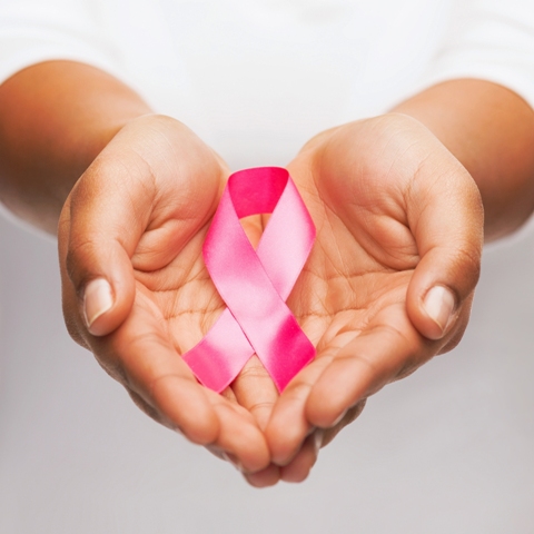 Come prevenire il tumore al seno e all’ovaio?