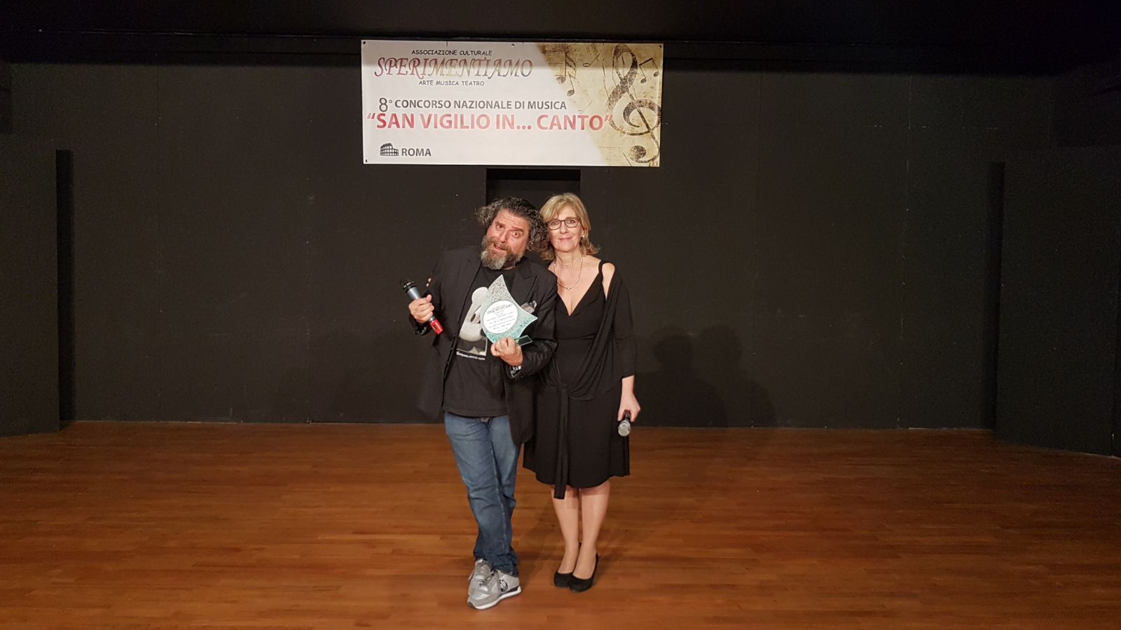 Luca Mele e Gigi Miseferi ospiti alla cerimonia di premiazione del concorso 