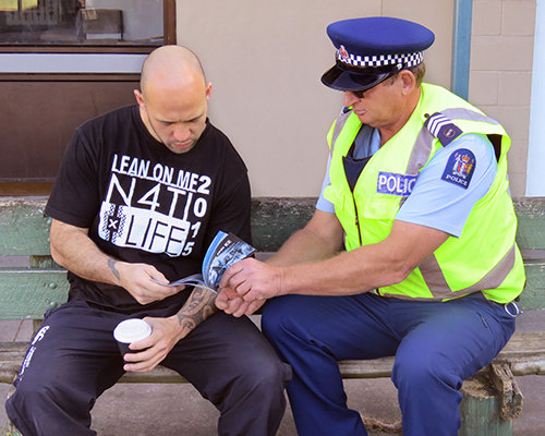 La campagna di prevenzione sulla droga di Scientology arriva nelle carceri della Nuova Zelanda