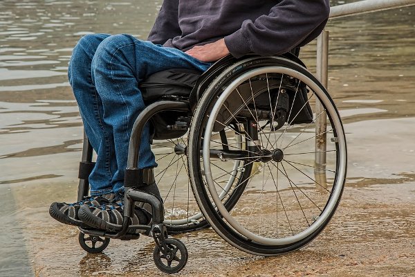 Dispositivi di mobilità per disabili e anziani