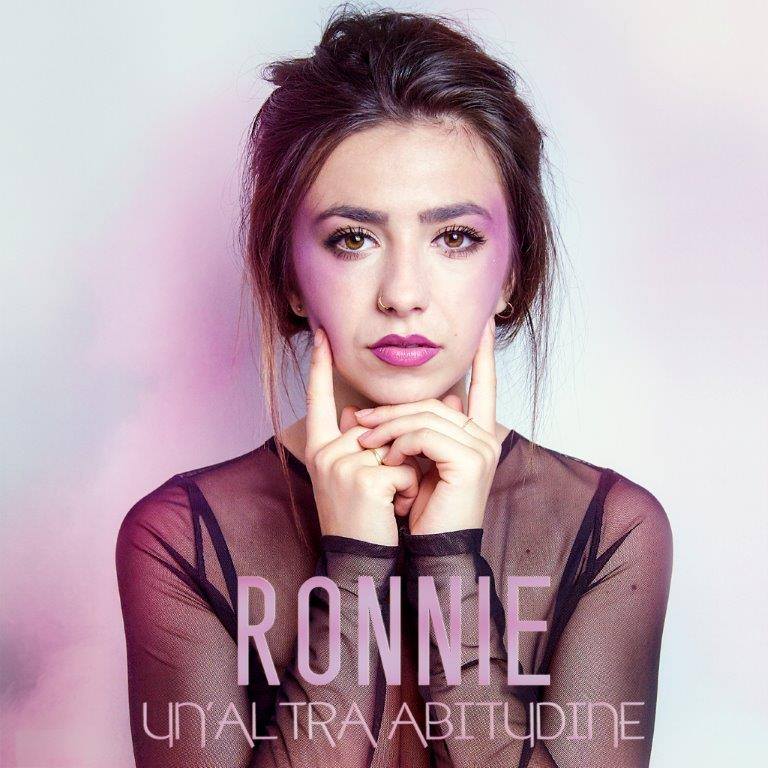 Ronnie in radio con il singolo “Un’ altra abitudine” , disponibile in tutti gli store digitali