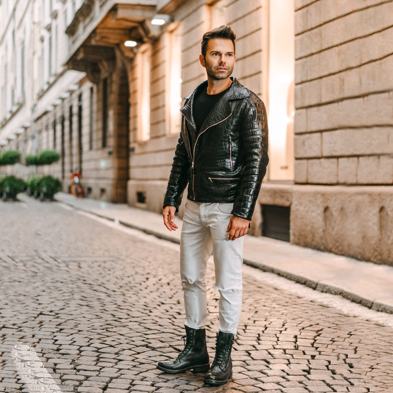 GuidoMaggi lancia la nuova luxury line: borse e zaini  giacche in pelle esotica e pelletteria