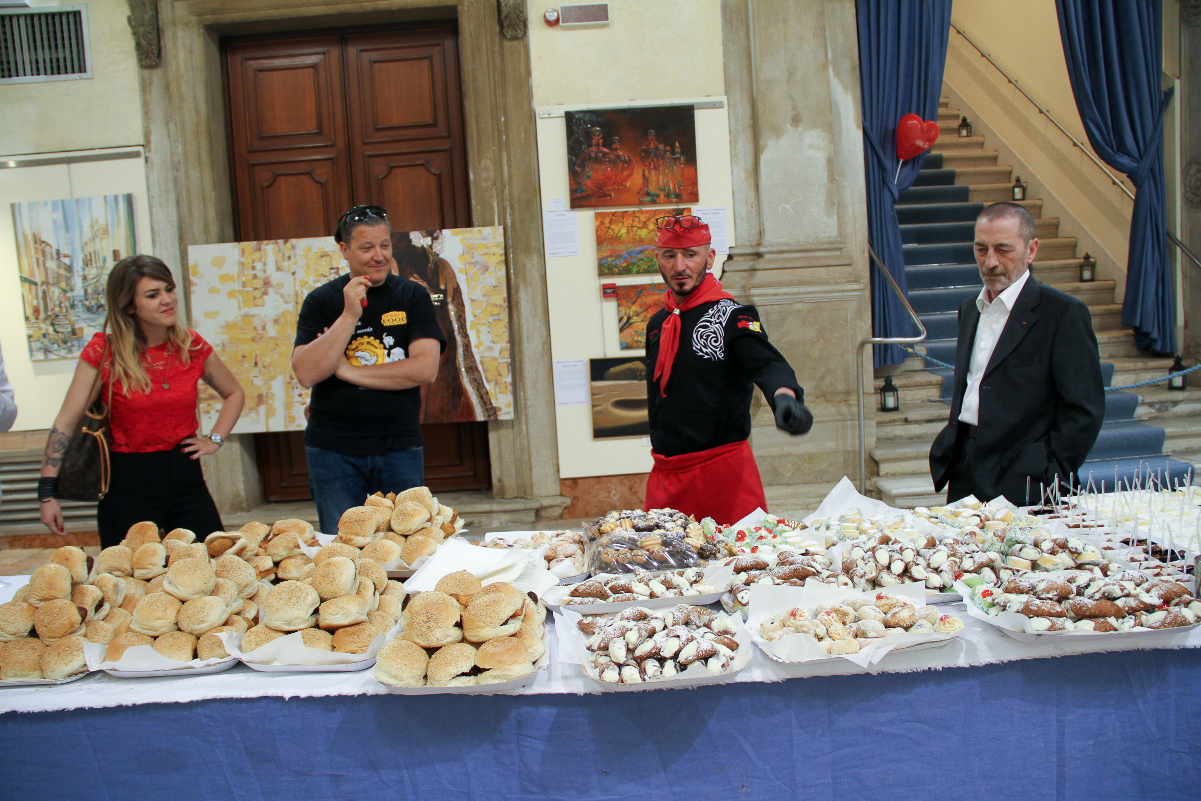 Foto 4 - Pro Biennale di Sgarbi vuole il buffet di Nino Ballerino
