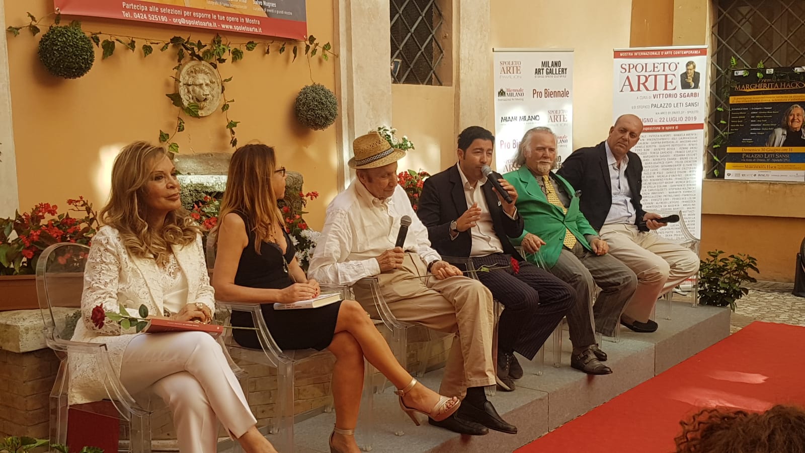 Foto 3 - Inaugurazione tra gli applausi per Spoleto Arte con Sgarbi, Alberoni e molti altri amici vip