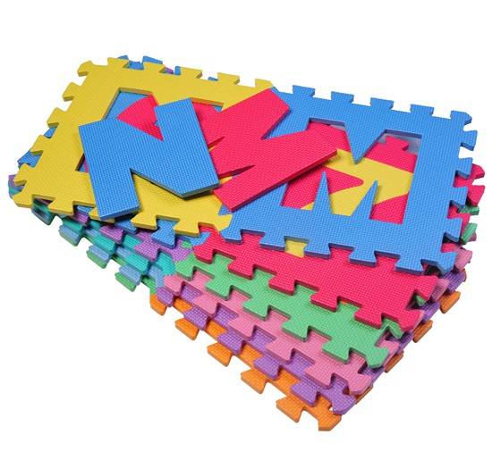 Tappeto puzzle: per arredare con praticità e per far imparare divertendosi il bambino