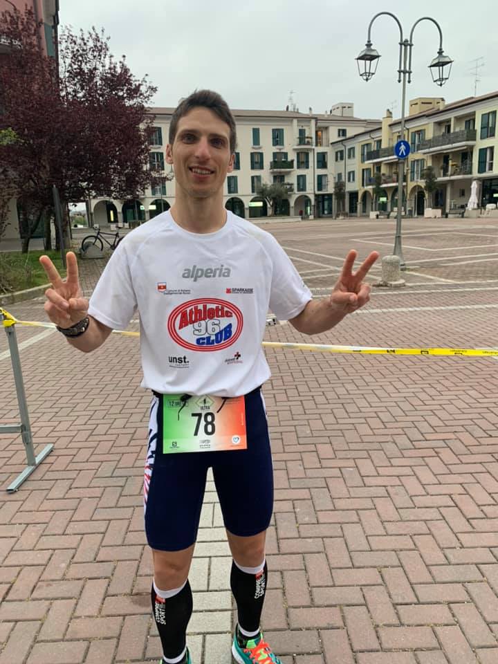 Foto 1 - Stefano Emma, vice Campione Italiano corsa su strada 12h km 136,72 