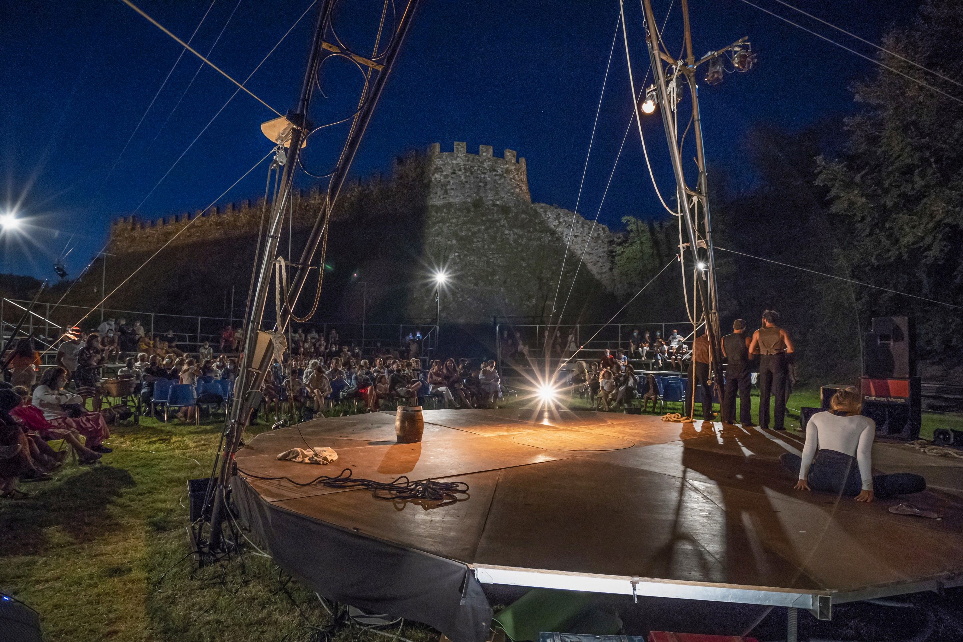Foto 1 - Dal 16 luglio al 7 agosto 2021 a Lonato del Garda (BS) – Il grande Circo contemporaneo a Lonato in FESTIVAL