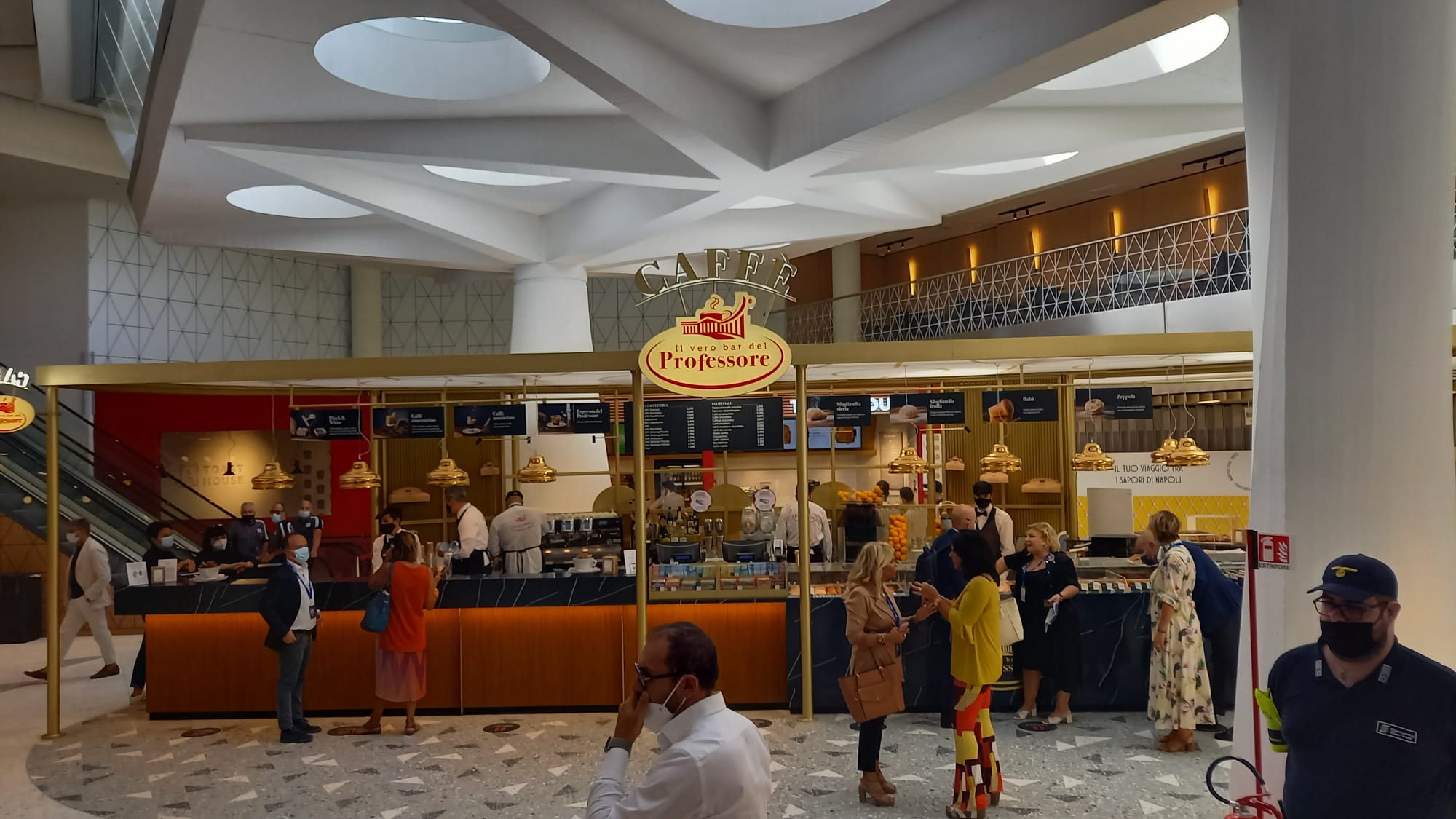 Chef Express apre 4 locali nella nuova Food Hall di Napoli Centrale