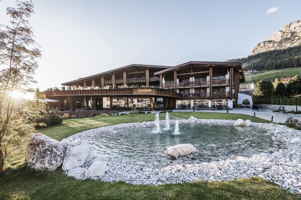 Estate fra benessere, vita attiva e tavola eccellente all’Hotel Granbaita Dolomites di Selva di Val Gardena