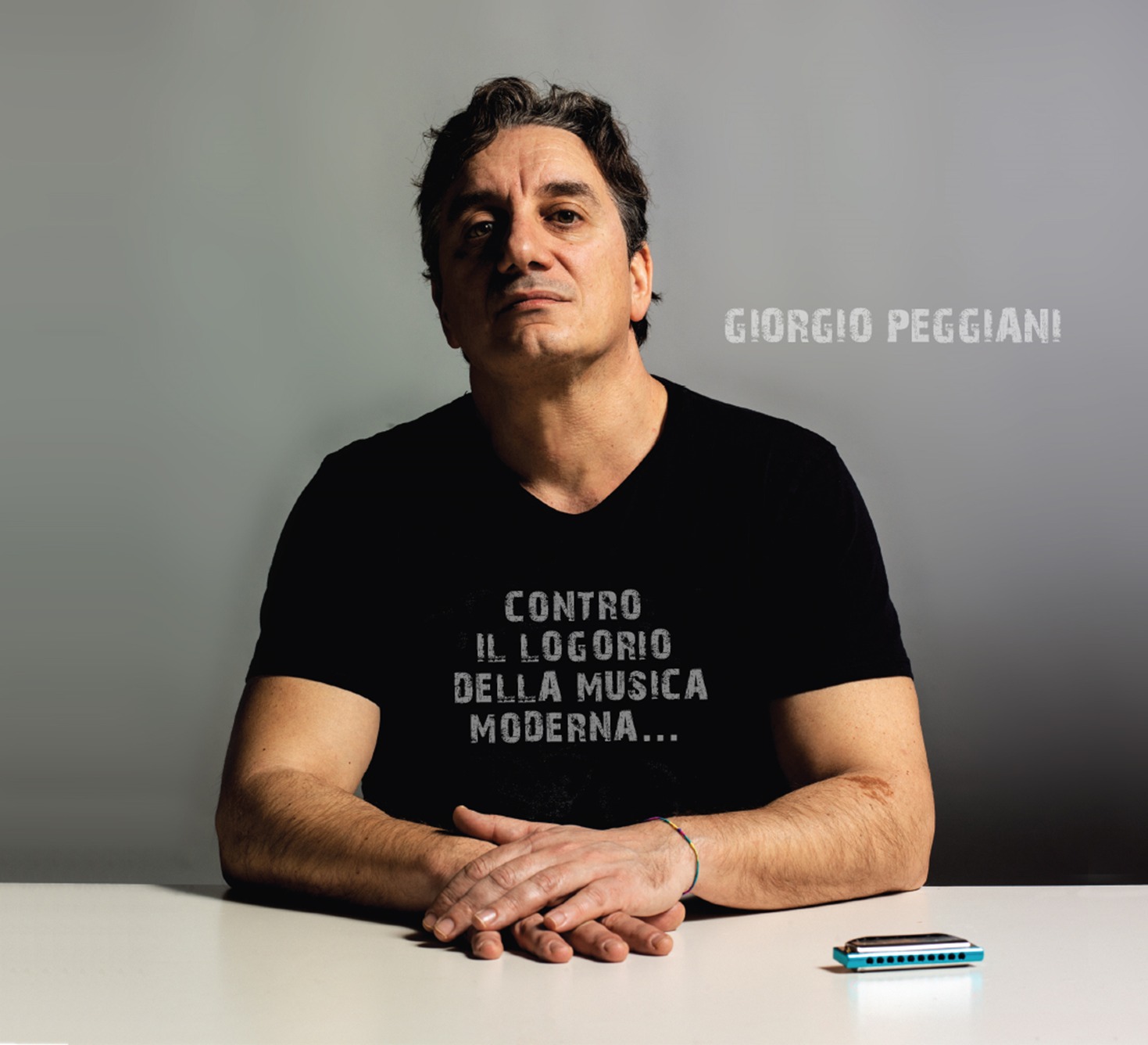 Foto 1 - Giorgio Peggiani presenta CONTRO IL LOGORIO DELLA MUSICA MODERNA (Maxy Sound)