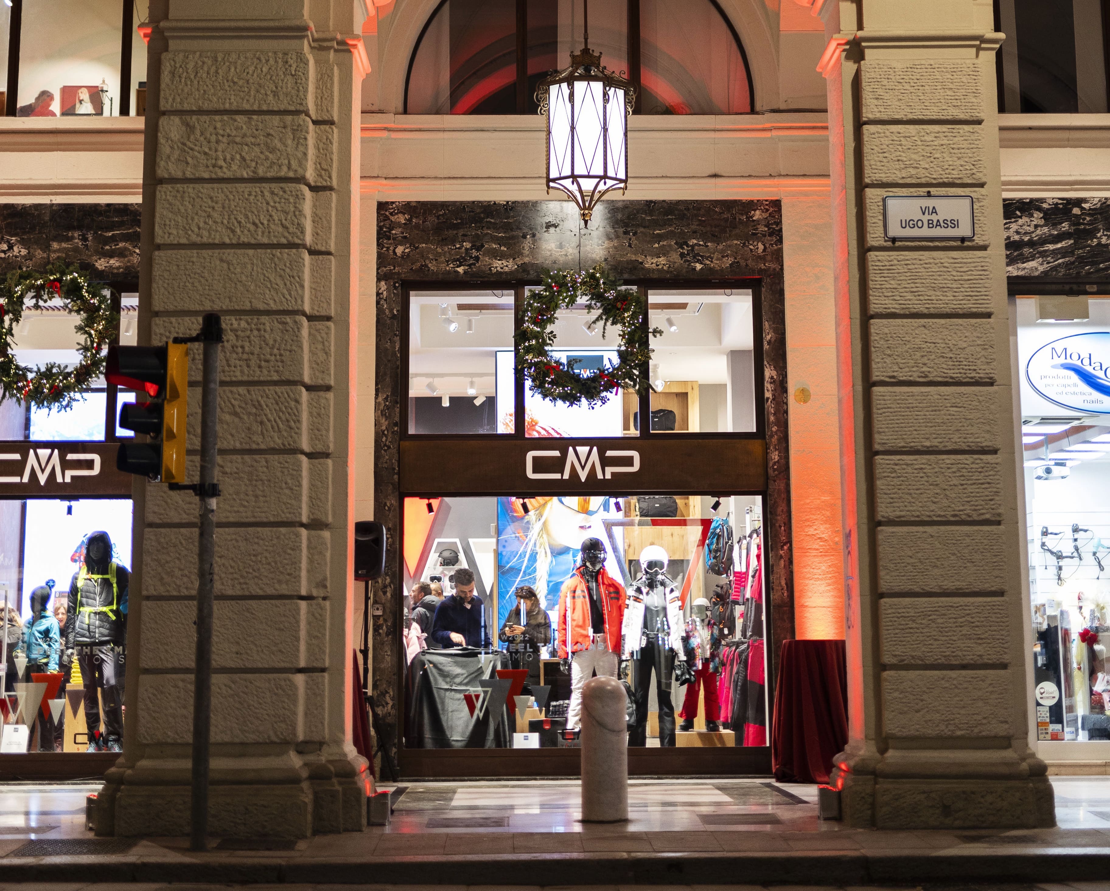 Foto 1 - CMP inaugura a Bologna il suo store n°50