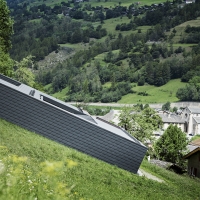 Coerenza estetica e funzionalità per la villa “Game Architecture” realizzata in Svizzera, interamente rivestita con Scandole PREFA