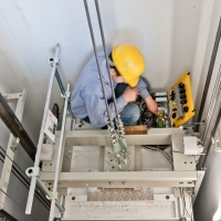Manutenzione e riparazione ascensori