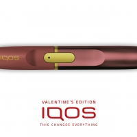 IQOS™: l'idea regalo hi-tech  per San Valentino la speciale limited edition burgundy  del dispositivo che scalda il tabacco, ma non lo brucia 