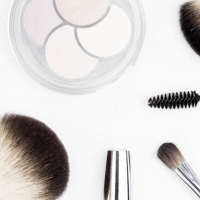 Acquistare all'ingrosso cosmetici e accessori per il make up