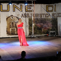 Foto 1 - La giornalista Virginia Saba sceglie lo stile esclusivo di Eles Italia per l’evento del Cagliari Calcio ad Aritzo