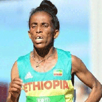 Polemiche ai  mondiali di atletica  : quanti anni ha veramente la 16enne etiope dei 5000 metri?