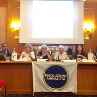 Roma/ “Rivoluzione Animalista” scende in campo: entusiasmo e affetto per la presentazione del primo partito in Italia a tutela degli animali