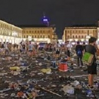 Uso improprio dello spray urticante: condannata la banda di Piazza San Carlo
