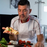 Il maestro pizzaiolo partenopeo Errico Porzio proporrà al PizzaVillage@ Home di Milano le pizze in edizione speciale scelte fra alcune delle sue tradizionali