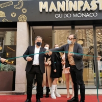 Taglio del nastro per il nuovo ristorante Maninpasta Guido Monaco