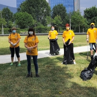 Il parco Tarello ripulito dai Ministri Volontari di Scientology