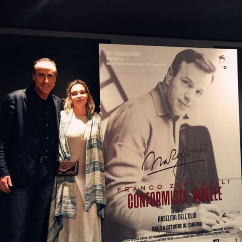 Foto 1 - Antonello De Pierro e Gaia Zucchi diventano protagonisti alla prima del docufilm su Zeffirelli