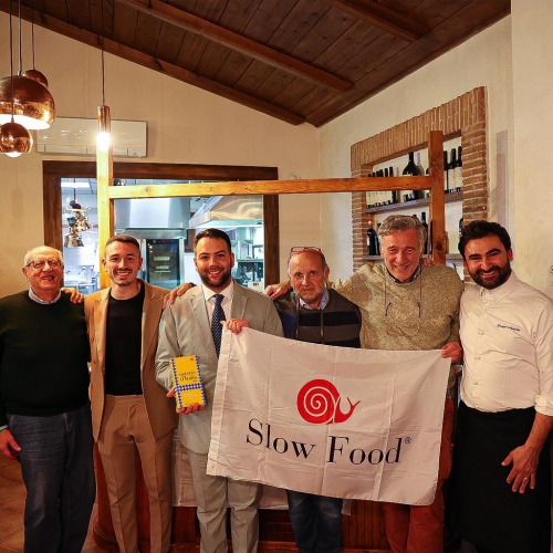 Foto 1 - Il  ristorante Agristor - Le Due Torri  ha festeggiato l’inserimento nella  Guida Osterie D’Italia 