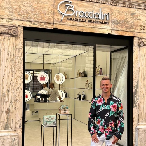Nuovo negozio per Graziella Braccialini nel centro di Milano 