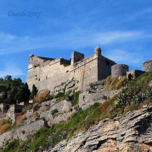 Castelli e fortificazioni della Riviera di Levante (scheda)