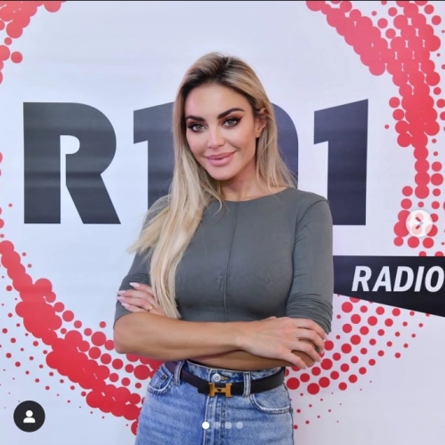  Dalla tv alla radio - Elena Morali sbarca nella grande famiglia di R101