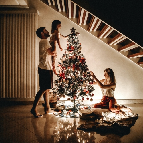 Foto 1 - Regali di Natale, per grandi e piccini un libro sotto l'albero