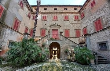 Artisti in mostra a Palazzo Riozzi