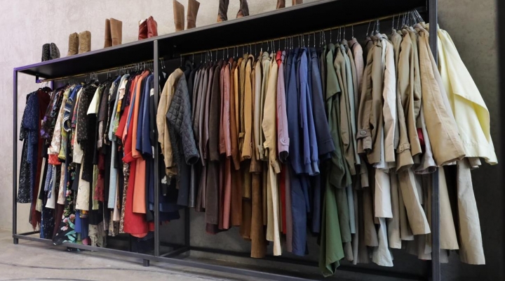 Torna Retrograde, il garage sale di East Market dedicato all'abbigliamento vintage 
